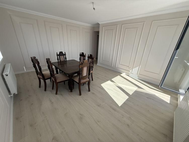 Apartament cu 3 camere decomandat în Colentina