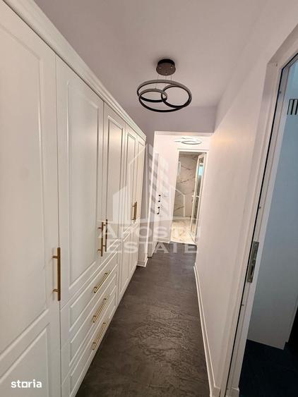 Apartament cu 3 camere în Aradului