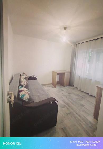 Apartament cu 3 camere decomandat în Alexandru cel Bun