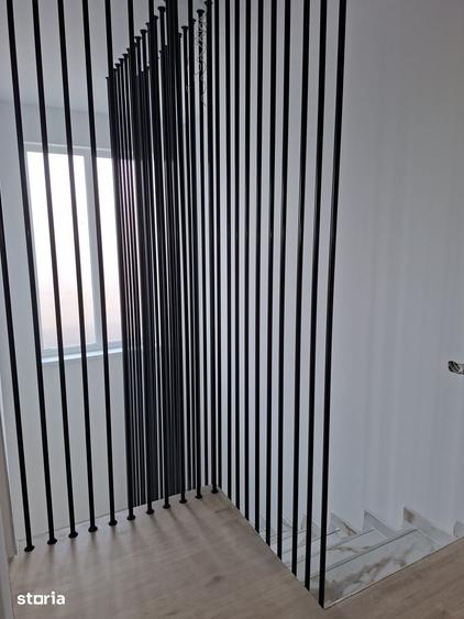 Casă cu 5 camere cu Teren 613 Mp în Malu Mare