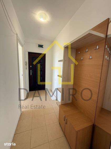 Apartament cu 3 camere semidecomandat în Gara de Nord