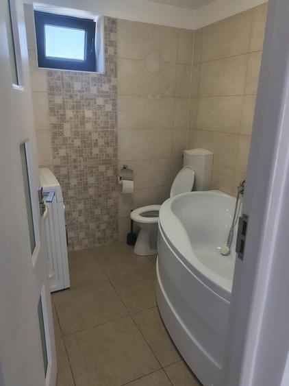 Apartament cu 3 camere în Fundeni