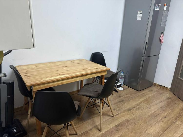 Apartament cu 3 camere nedecomandat în Mărăști