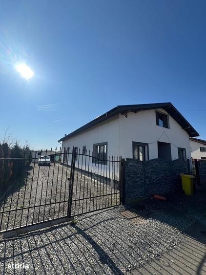 Casă cu 4 camere cu Teren 544 Mp în Vetiș