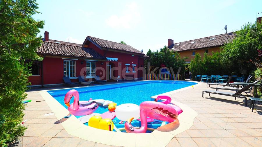 Duplex cu 4 camere cu Piscina în Iancu Nicolae