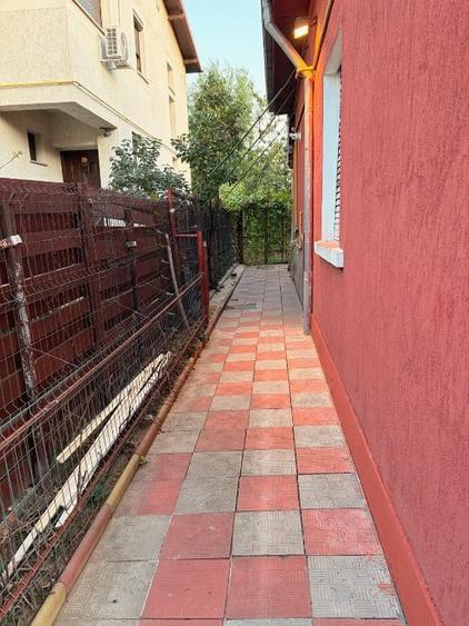 Casă cu 3 camere cu Teren 400 Mp în 1 Mai