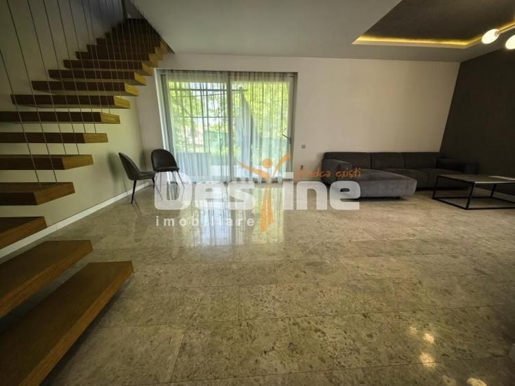 Casă individuală cu 4 camere cu Canalizare în Bucium