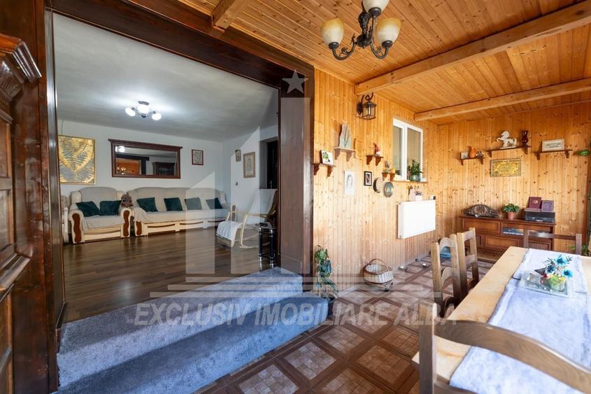 Casă individuală cu 4 camere cu Piscina în Ciugud