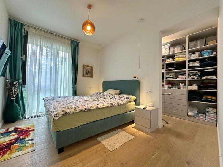 Apartament cu 2 camere decomandat, mobilat în Drumul Poienii
