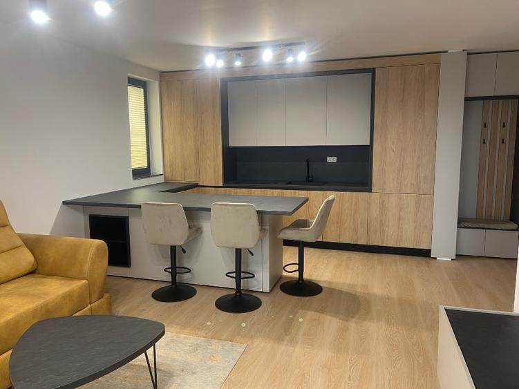 PROPRIETAR, Apart.  2 camere, bucatarie inchisa, loc de parcare - 15