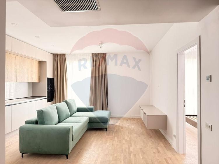 Apartament cu 2 camere semidecomandat în Pipera