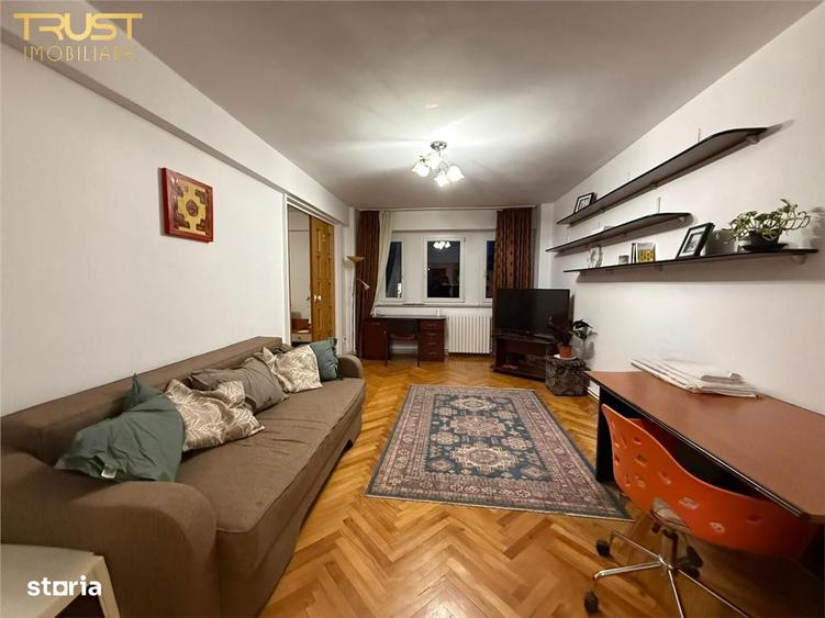 Apartament cu 4 camere în Zorilor