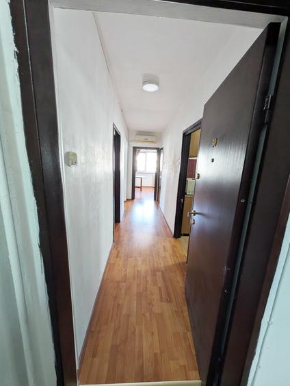 Inchiriere 3 camere, Piata Victoriei (4 min.) ** 570 EUR - 2