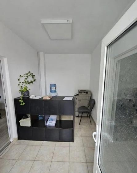 Birou, de 204 mp, în Central