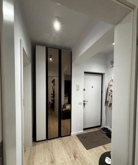 Apartament cu 2 camere decomandat, mobilat în Apărătorii Patriei