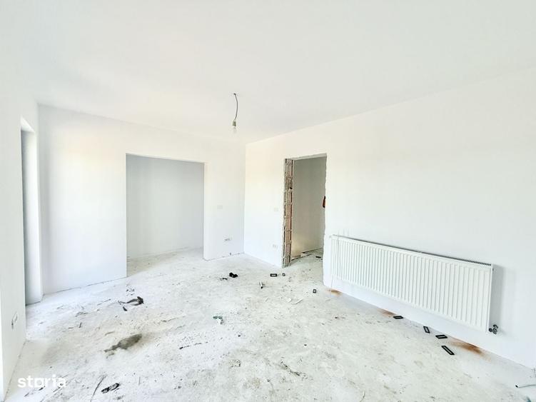 Casă cu 4 camere în Moșnița Veche