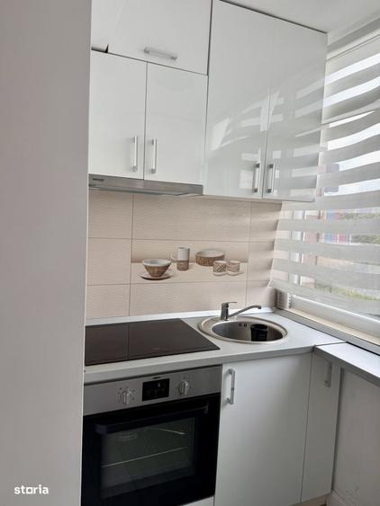 Apartament de inchiriat 3 camere,zona Nufarul - 11