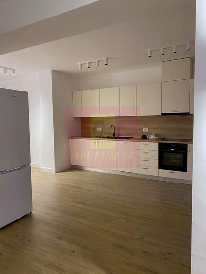 Apartament cu 4 camere decomandat în Armeneasca