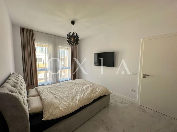 Penthouse cu 4 camere decomandat, mobilat în Giroc