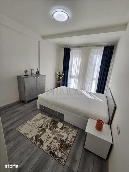 Apartament cu 2 camere decomandat în Est