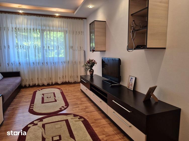 Apartament cu 2 camere decomandat în Trivale