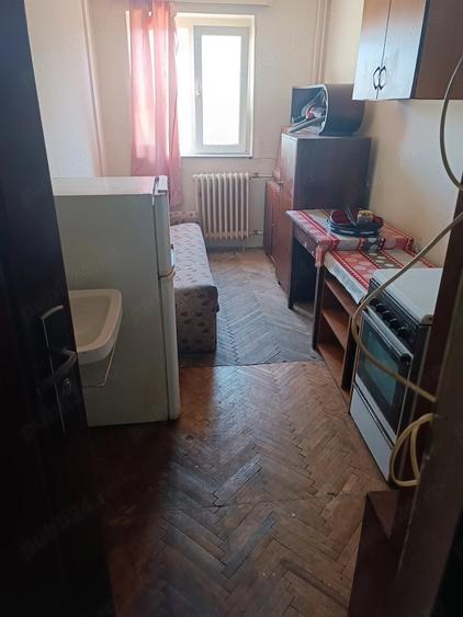 Garsonieră nedecomandată, mobilată în Dâmbovița