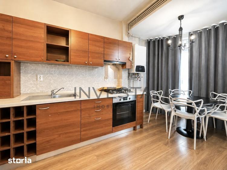 Apartament cu 3 camere semidecomandat, mobilat în Bună Ziua