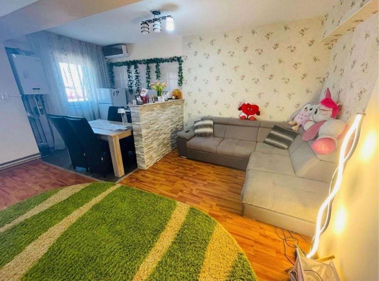 Apartament cu 2 camere decomandat în Central
