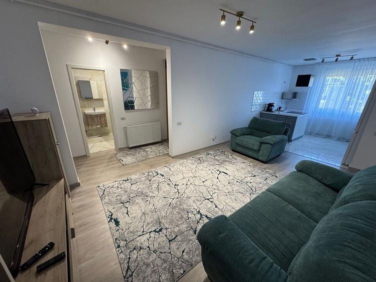 Apartament cu 2 camere decomandat, mobilat în Est