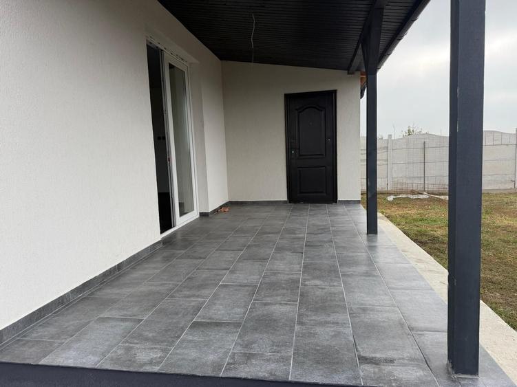 Casă cu 3 camere în Copăceni