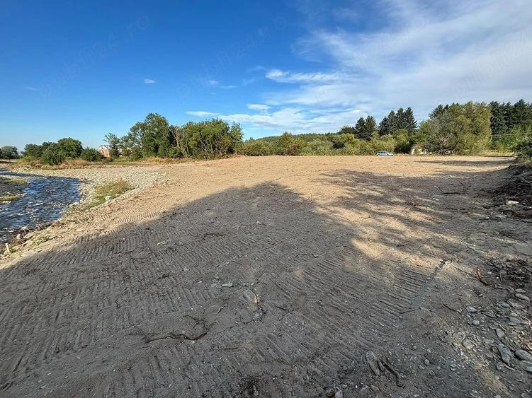 Teren de 30 mp, în Sâmbăta de Sus