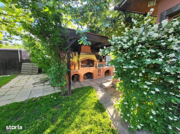 Casă cu 4 camere în Odăile