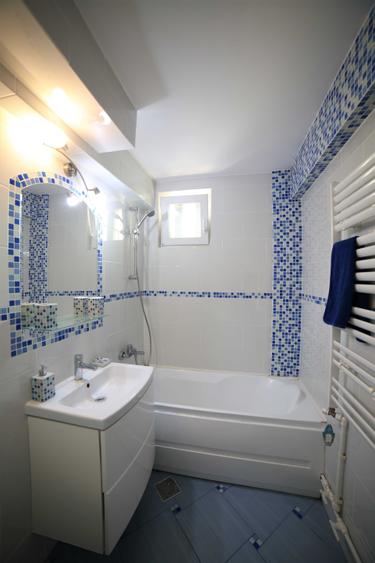 Apartament cu 3 camere semidecomandat în Ultracentral