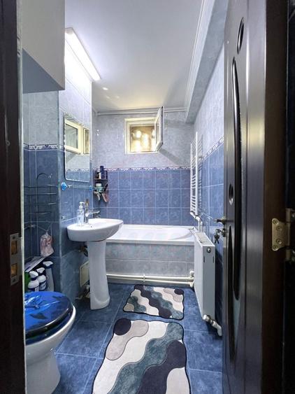 Apartament cu 2 camere circular, mobilat în Micro 17