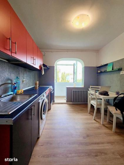 Apartament cu 2 camere decomandat în Titan
