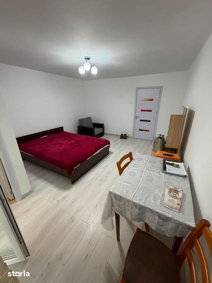 Garsonieră semidecomandată în Brazda lui Novac