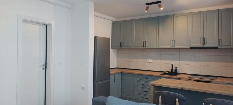 Apartament cu 2 camere semidecomandat în Florești