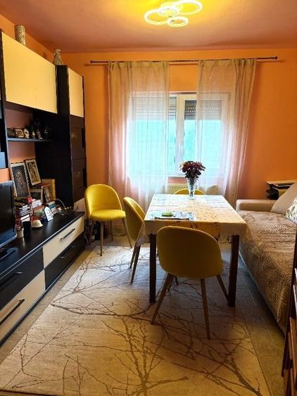 Apartament cu 4 camere decomandat, mobilat în Brătianu
