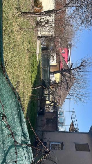 Casă cu 5 camere cu Teren 800 Mp în Central