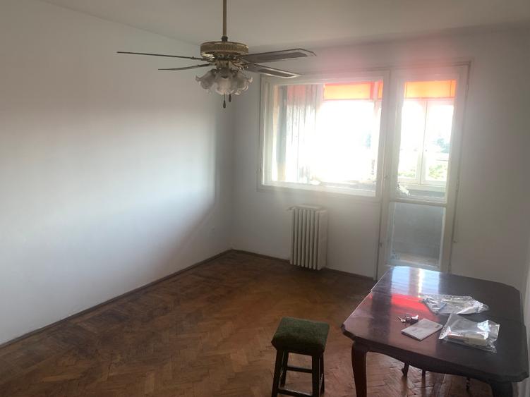 Apartament cu 2 camere semidecomandat în Gara de Nord