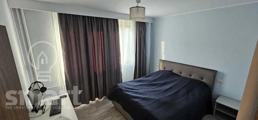 Apartament cu 2 camere semidecomandat, mobilat în Central