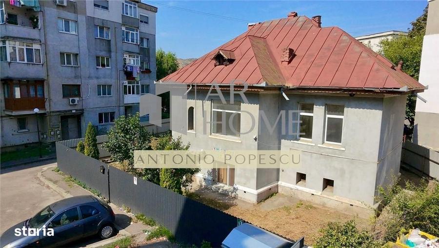 Casă cu 4 camere în Central