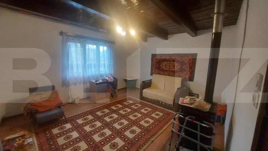 Casă individuală cu 2 camere cu Teren 438 Mp în Ozun