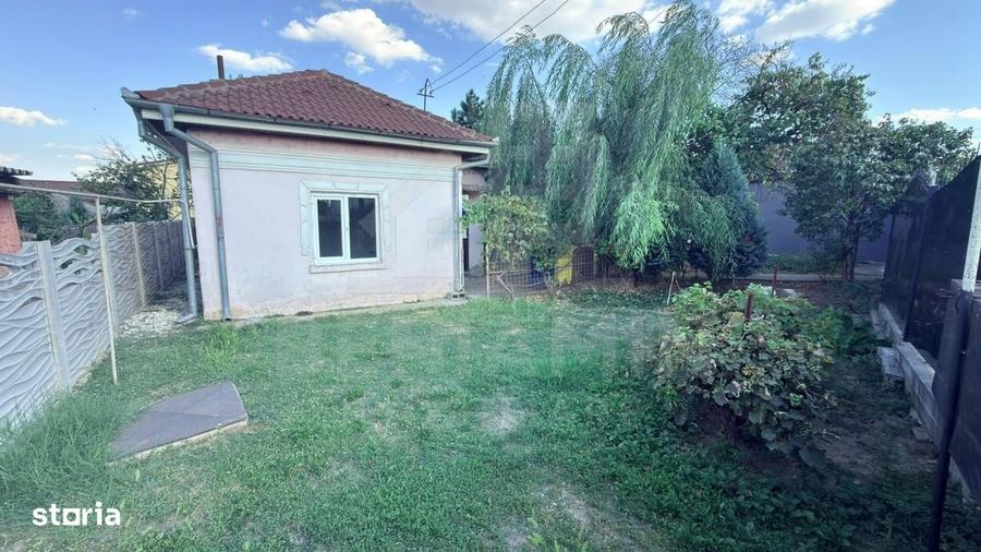 Casă cu 3 camere în Bariera Vâlcii
