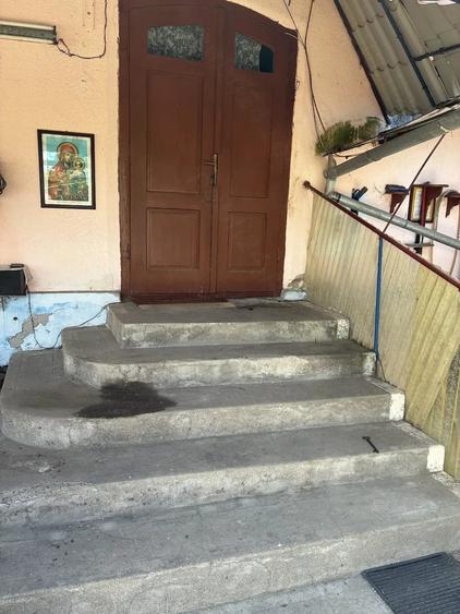 Casă cu 3 camere cu Teren 1080 Mp în Central