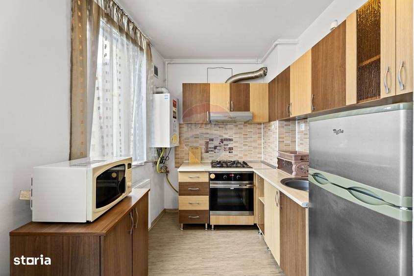 Apartament cu 2 camere, mobilat în Central
