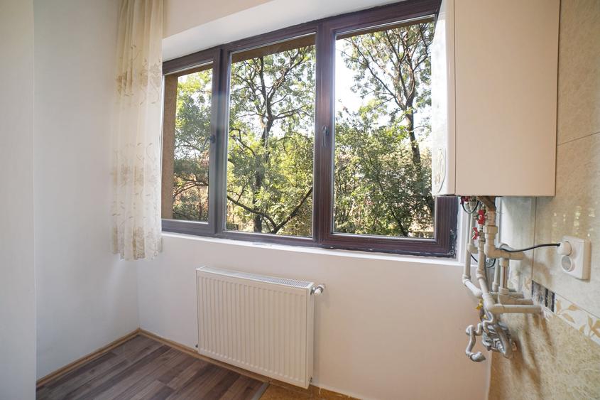 Apartament cu 2 camere semidecomandat în Ferentari