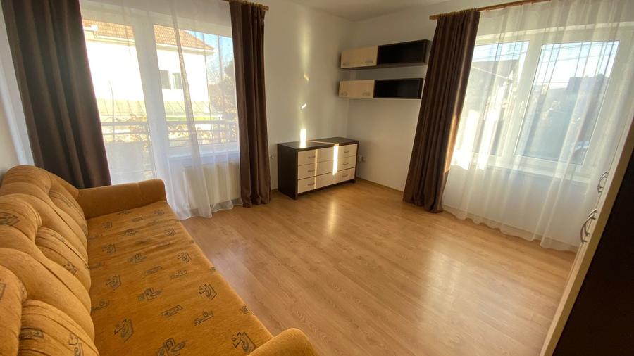 Apartament cu 3 camere în Gheorgheni — fotografia 3