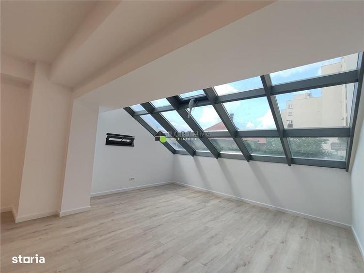 Spațiu comercial, de 181 mp, în Centrul Civic