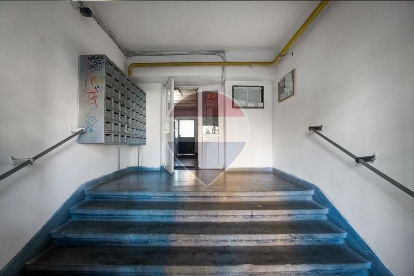 Garsonieră decomandată, mobilată în Vlahuță